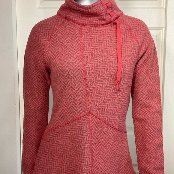 PrAna Orange Herringbone Asymmetrical Back Yoga Long Sleeve Shirt Size Small - Picture 2 of 11